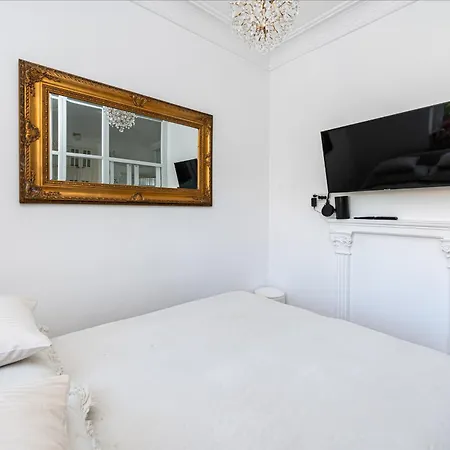 아파트 Meduza Nadmorskie Miejsce 그디니아